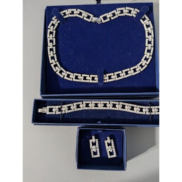 Personal Accent Silver Plated Jewelry Set w/ Necklace Bracelet & Earrings